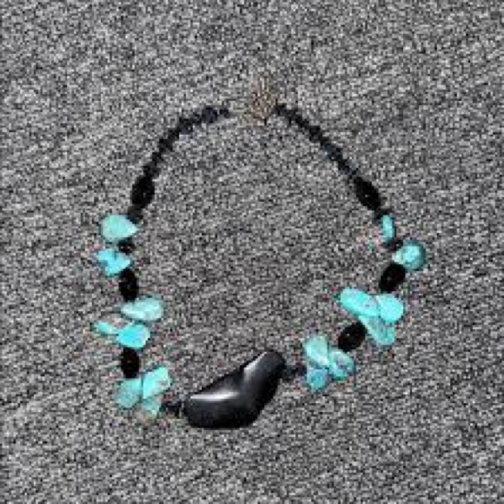 Turquoise and Black Beaded Necklace - Picture 10 of 10
